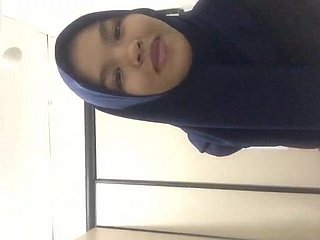 Malajski patrolman 3 hidżab