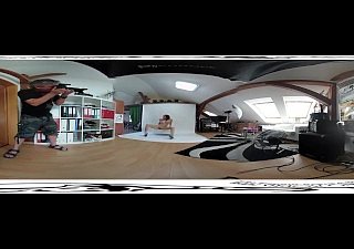 Antonia Sainz 05 – Family vor dem Masturbationsvideo 3DVR 360 UP-DOWN