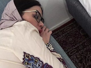 Marokańskie arabskie gorące porno z seksowną mamuśką z dużym tyłkiem