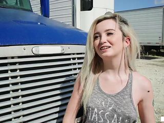 Teen Lexi Tutelage gets fucked off out of one's mind a mechanics beefy horseshit
